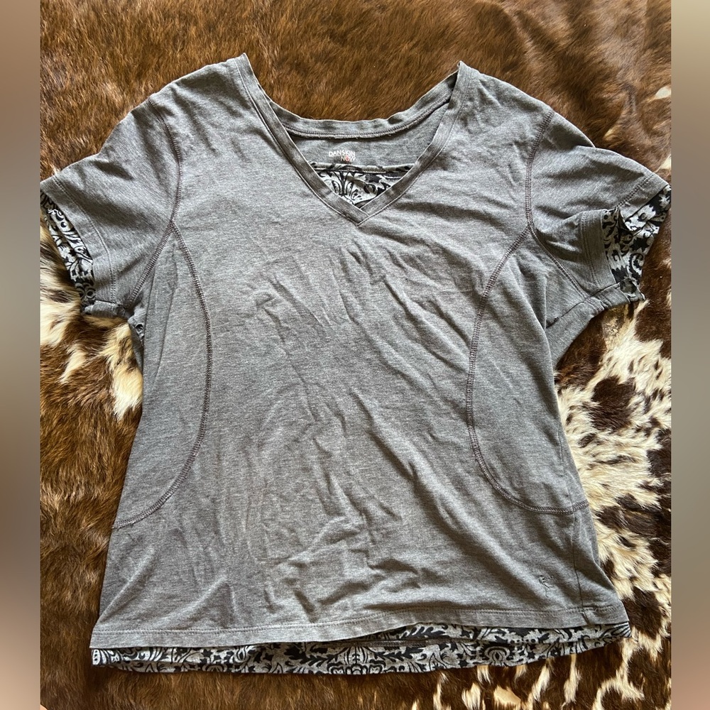 Gray V-Neck T-Shirt with Short Sleeves